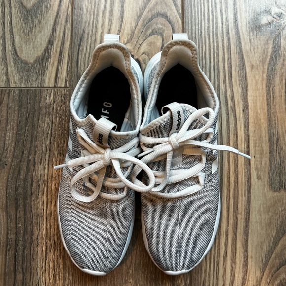 Adidas cloud foam shoes size 7.5 - Picture 4 of 5